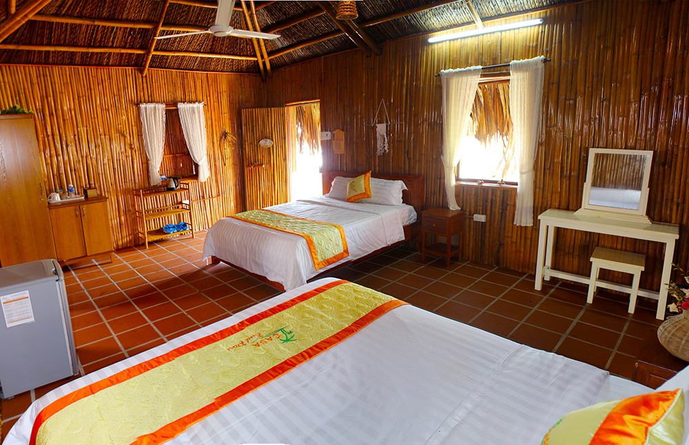 Bamboo House with 4 adults